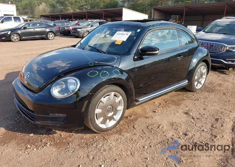 2012 Volkswagen Beetle 2.5L из США, поврежденный, VIN 3VWHP7AT9CM636849